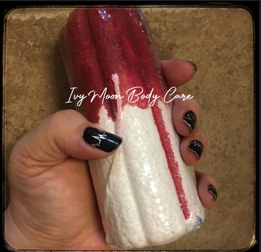 Tampon or Pad Bath Bomb