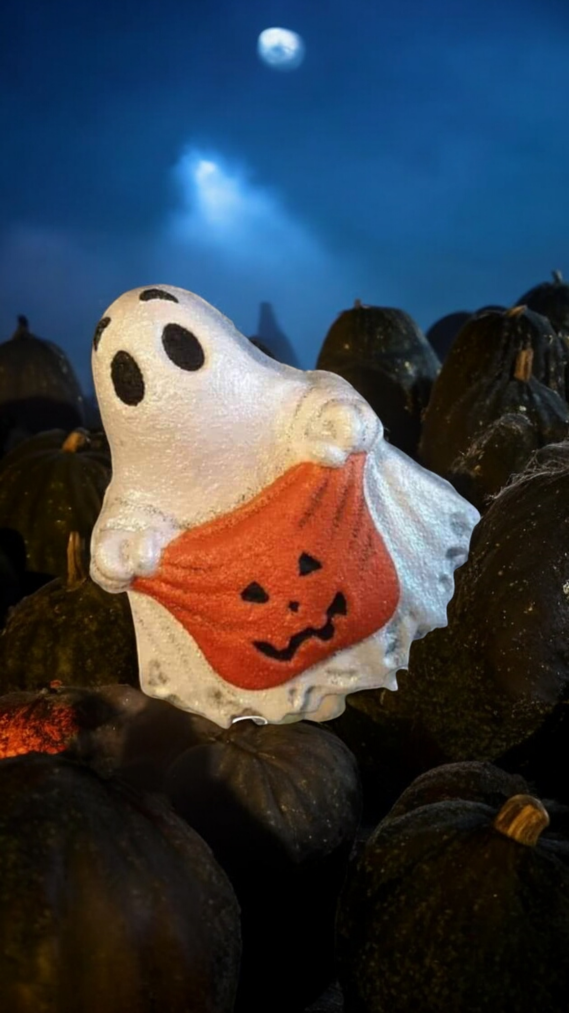 Trick or Treat Ghost Bath Bomb